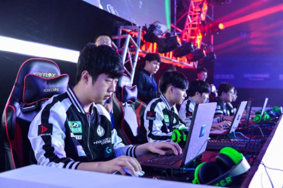 EPL S16淘汰赛今日前瞻MOUZ VS Liquid，Cloud9 VS FaZe