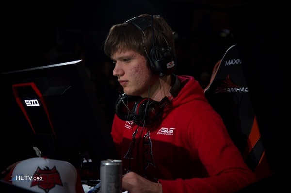 【战报】王者荣耀2020KPL秋季赛，RNG.M鏖战五局3：2险胜VG