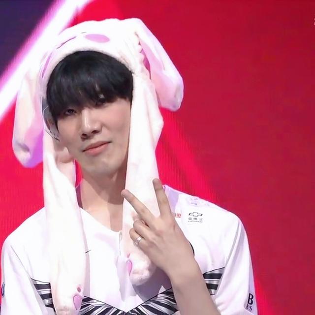 Hanwha Life Esports 和 Karmine Corp 在 First Stand 2025 中获得胜利